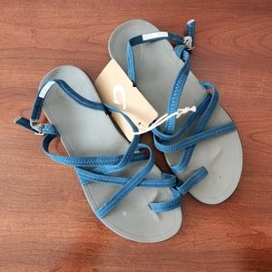 NWT Kalapu Olukai Sandals Size 8 w Legion Blue / Fog
